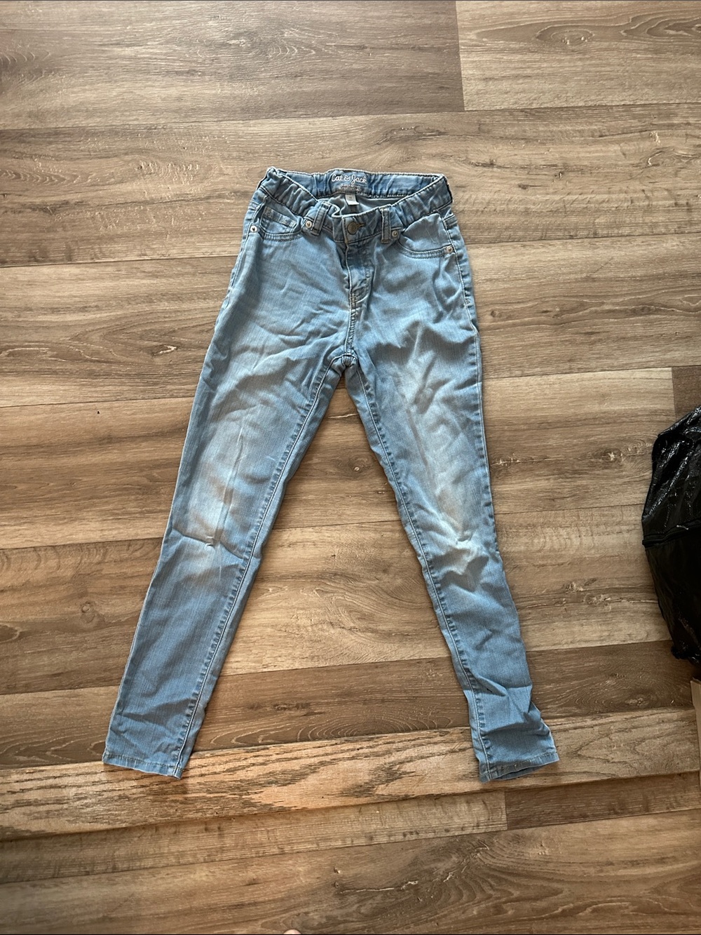 Cat& Jack Light Wash Girls Jeans